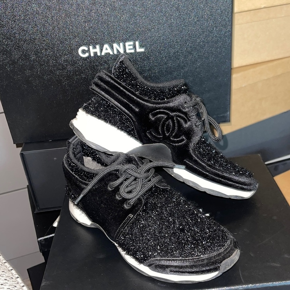 Gorgeous Chanel sparkle knit sock trainer sneakers 🔥🔥🔥